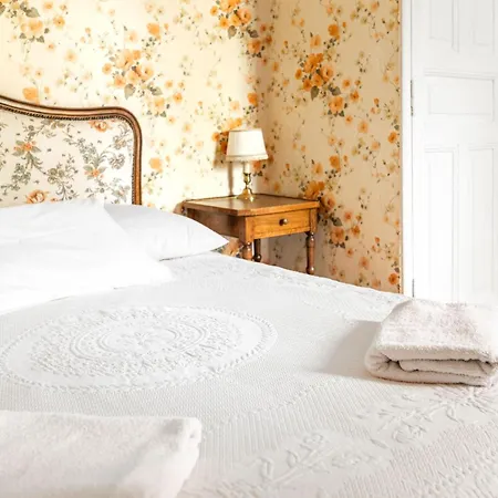 Semesterbostad Mas De Thesee Piscine & 12 Ha Prives *