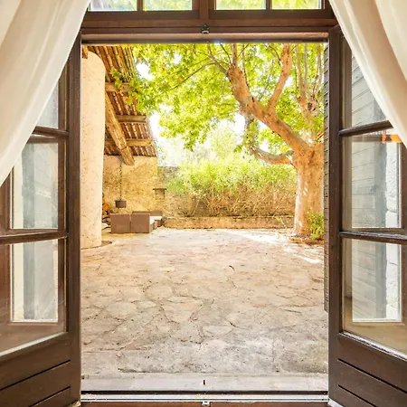 Mas De Thesee Piscine & 12 Ha Prives Semesterbostad